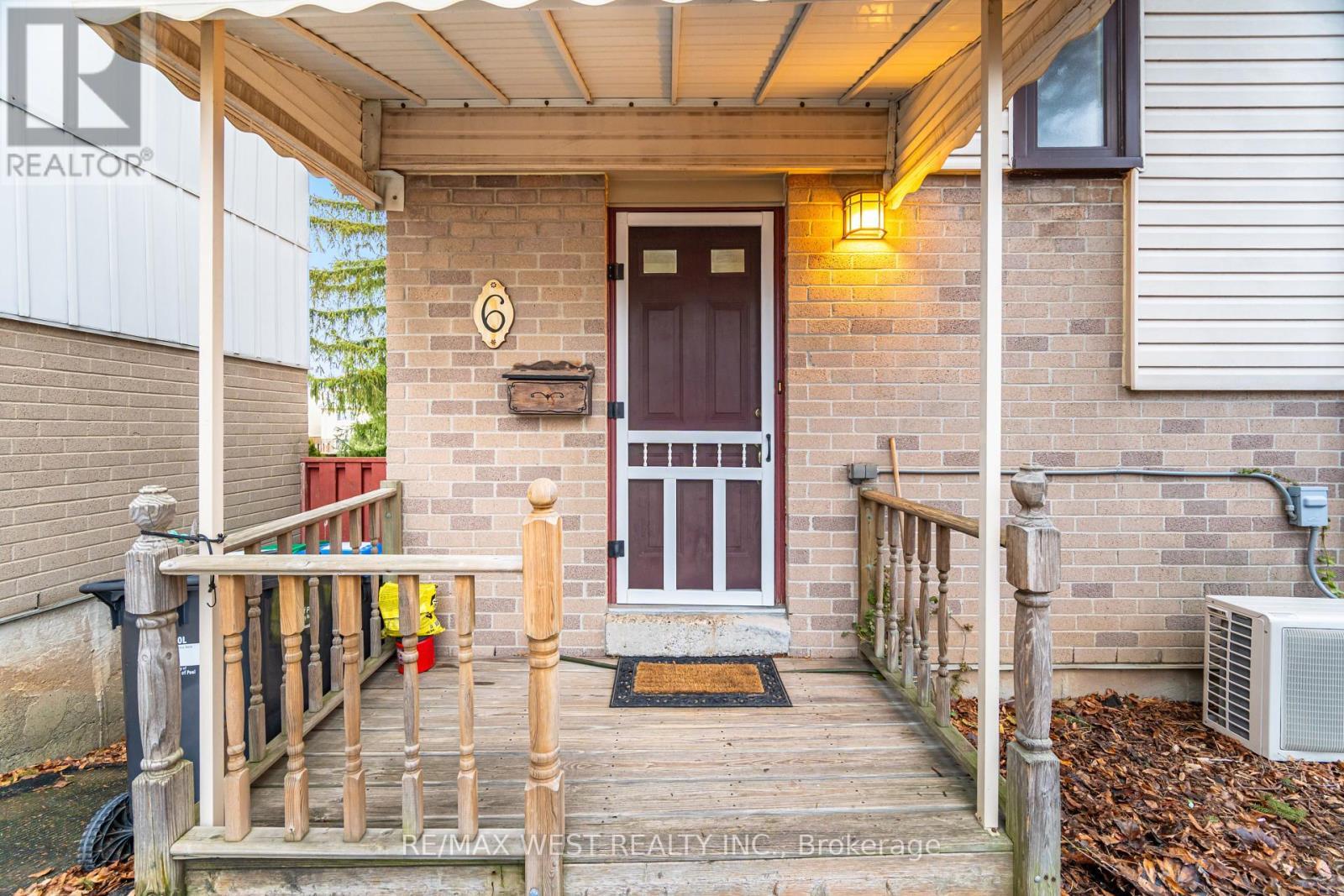 Welcoming Front Porch - 6 Hillpark Trail, Brampton, ON - Outdoor With Deck Patio Veranda With Exterior