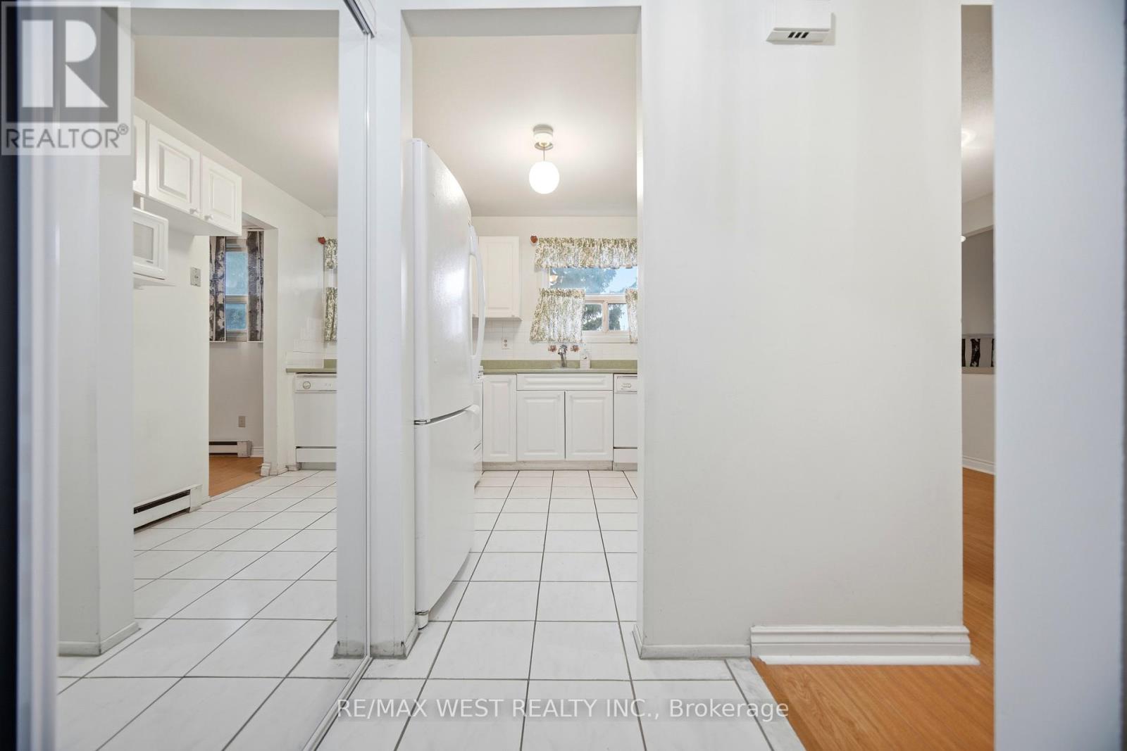 Foyer - 6 Hillpark Trail, Brampton, ON - Indoor Photo Showing Other Room