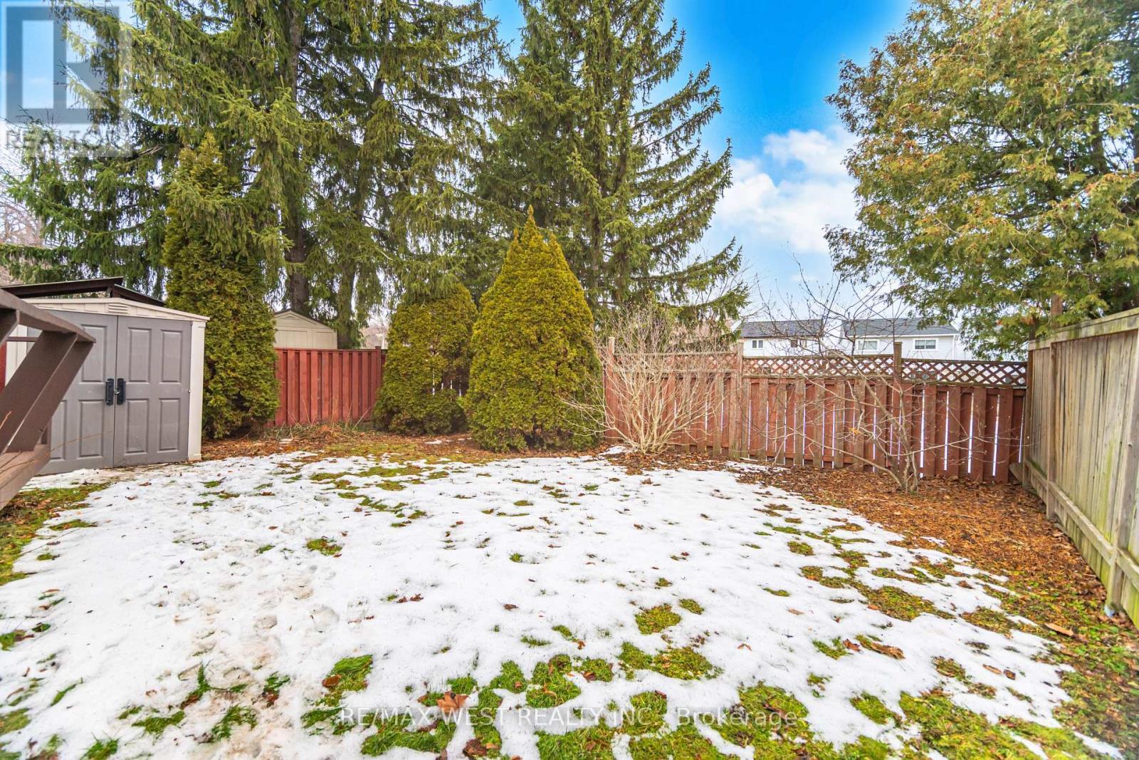 Backing Onto Greenbelt - 6 Hillpark Trail, Brampton, ON - Outdoor