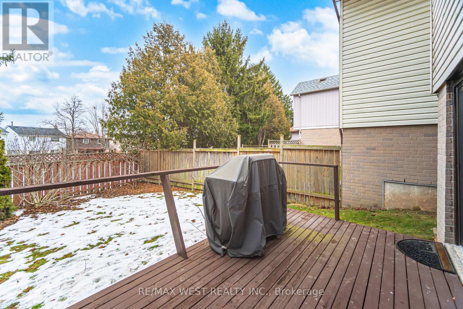 6 Hillpark Trail, Brampton, ON - Outdoor With Deck Patio Veranda