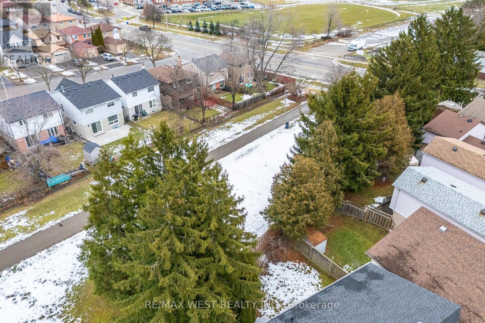 6 Hillpark Trail, Brampton, ON - Outdoor With View