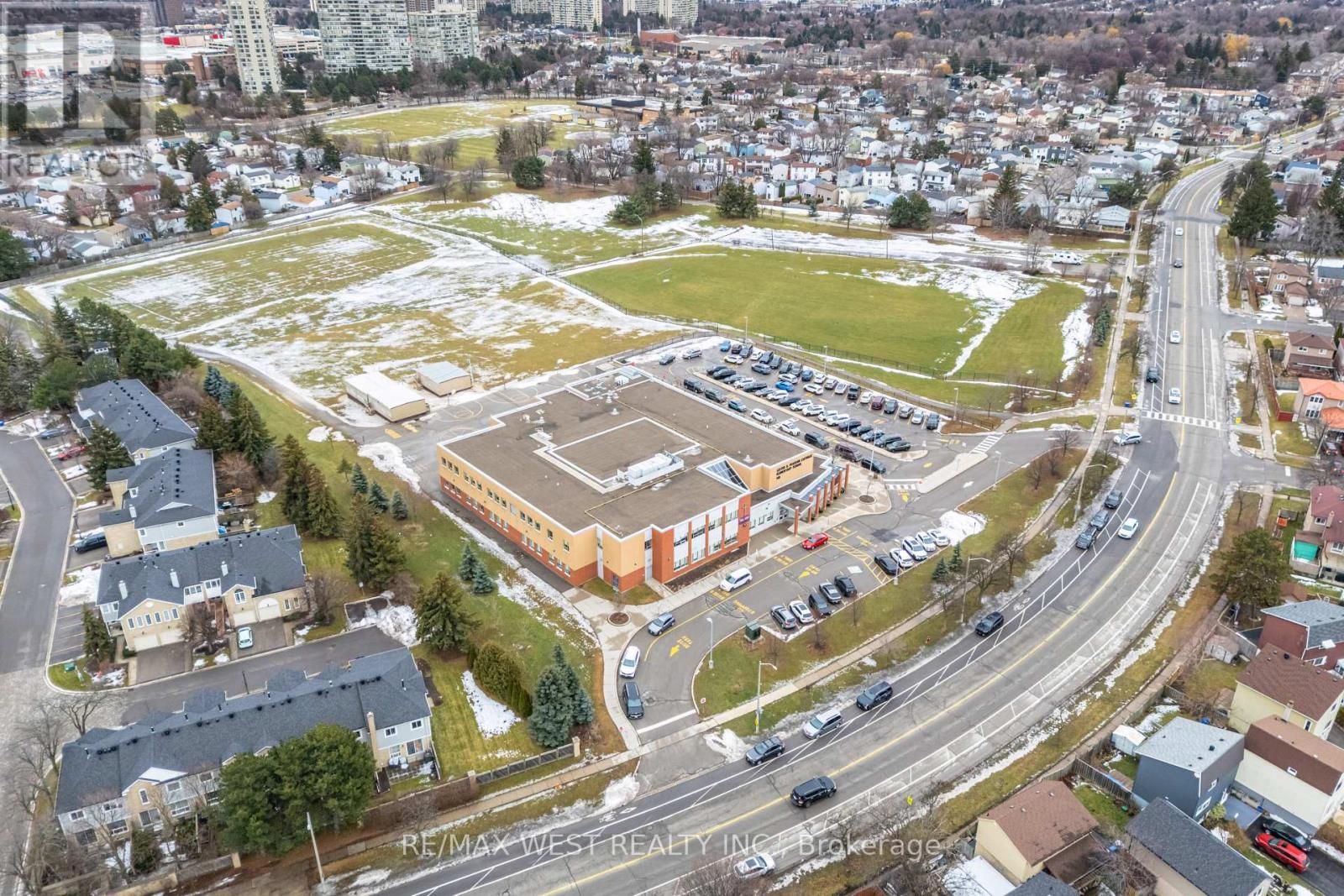 6 Hillpark Trail, Brampton, ON - Outdoor With View