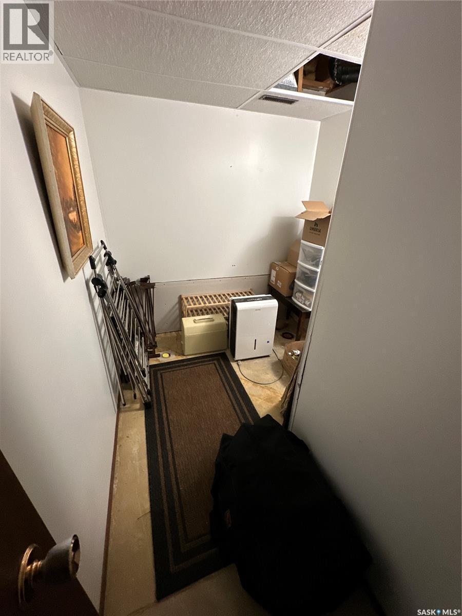 Bowes Acreage, Laird, SK - Indoor Photo Showing Office