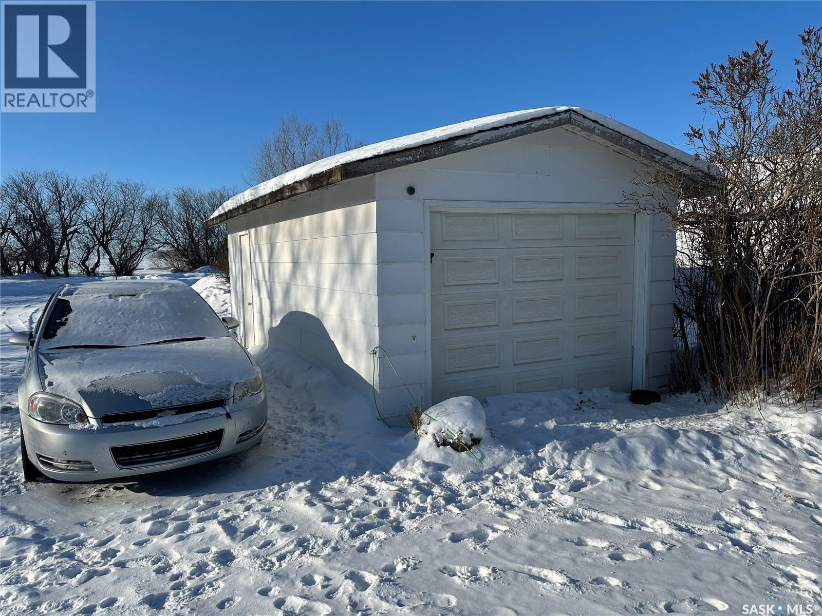 Bowes Acreage, Laird, SK - Outdoor