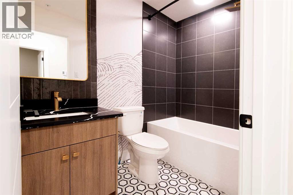 414, 370 Dieppe Drive Sw, Calgary, AB - Indoor Photo Showing Bathroom