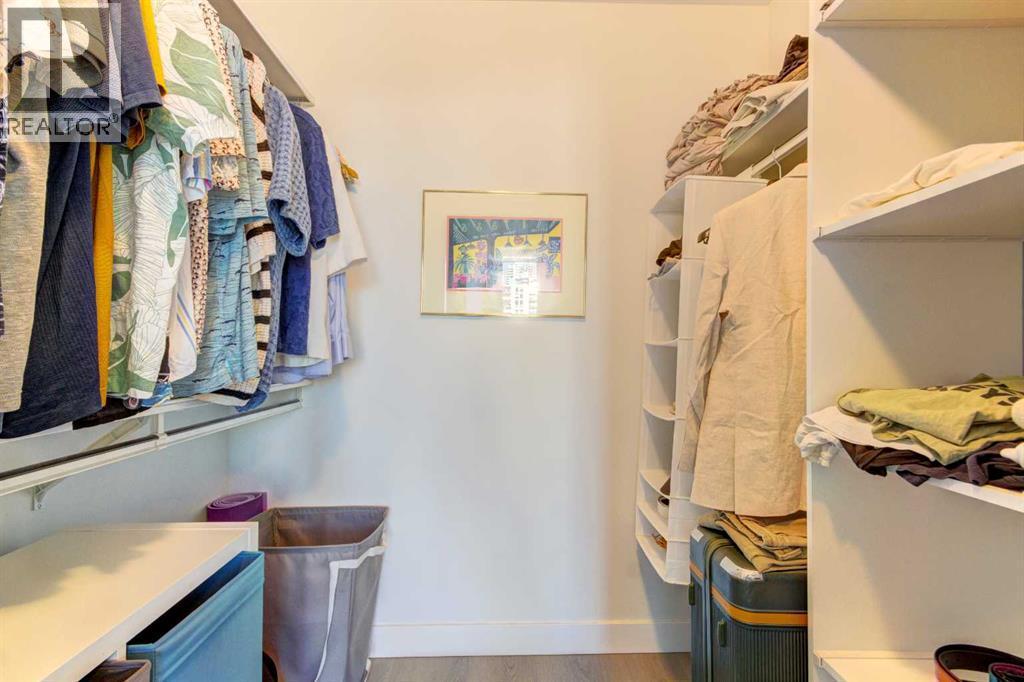 703, 930 16 Avenue Sw, Calgary, AB - Indoor With Storage