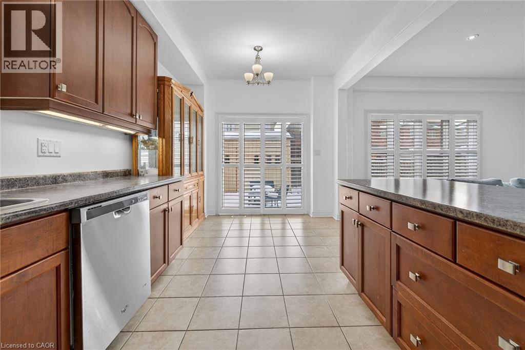 63 Chamomile Drive, Hamilton, ON - Indoor Photo Showing Kitchen