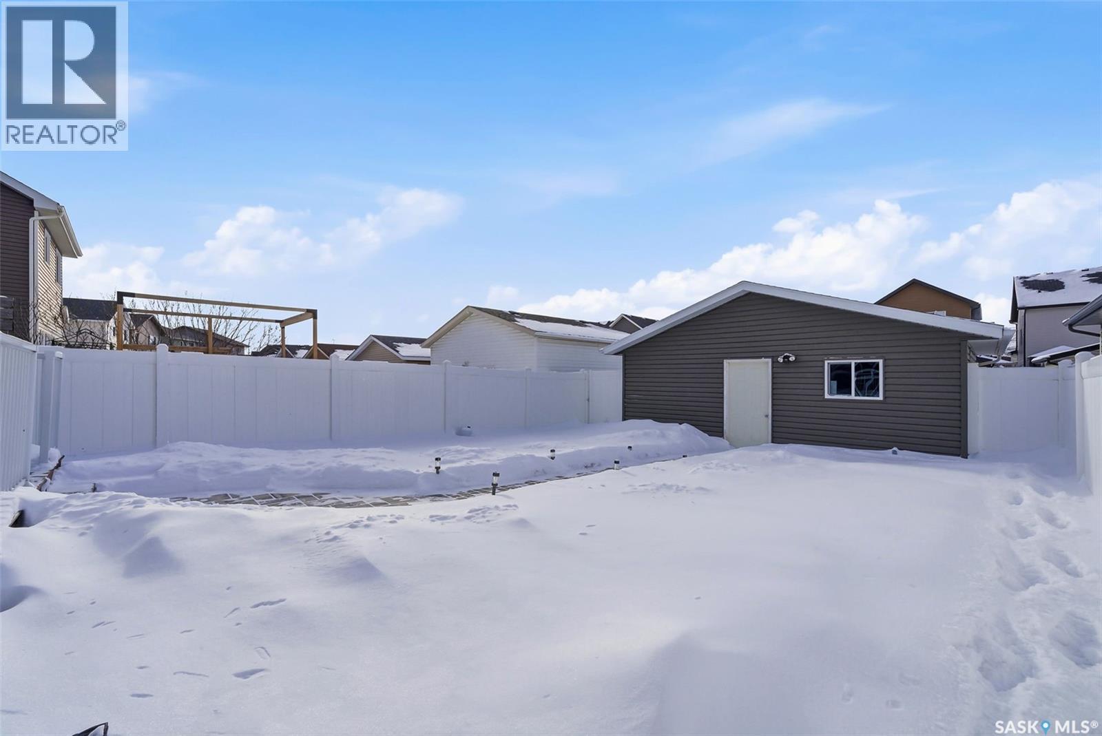 3669 Green Bank Road, Regina, SK - Outdoor