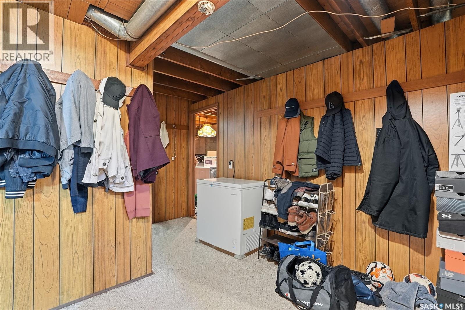 342 Acadia Drive, Saskatoon, SK - Indoor