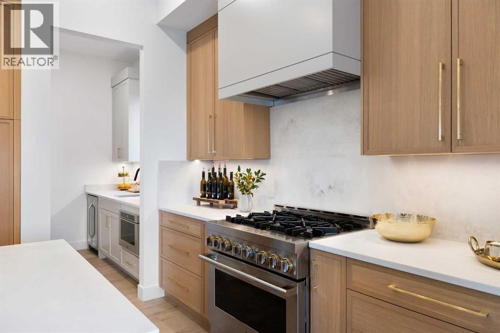 19 Monterra Way, Rural Rocky View County, AB - Indoor Photo Showing Kitchen