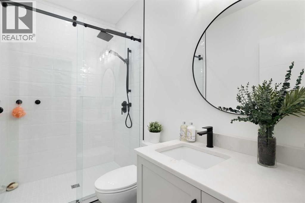 19 Monterra Way, Rural Rocky View County, AB - Indoor Photo Showing Bathroom