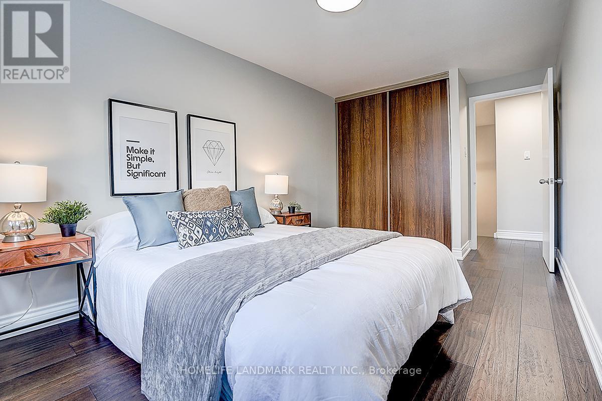 8 - 646 Village Parkway, Markham, ON - Indoor Photo Showing Bedroom