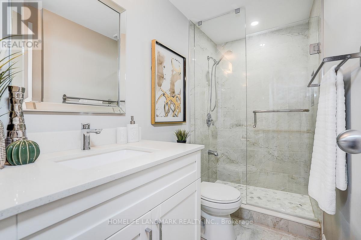 8 - 646 Village Parkway, Markham, ON - Indoor Photo Showing Bathroom