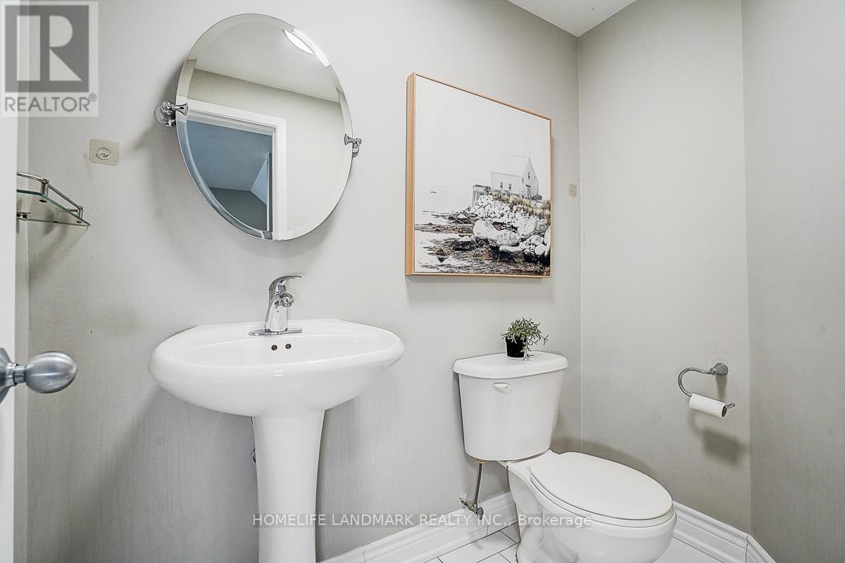 8 - 646 Village Parkway, Markham, ON - Indoor Photo Showing Bathroom