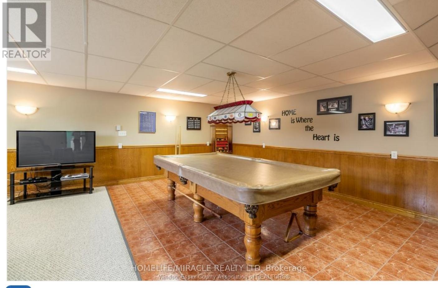 655 Alpenrose Court, Windsor, ON - Indoor Photo Showing Other Room