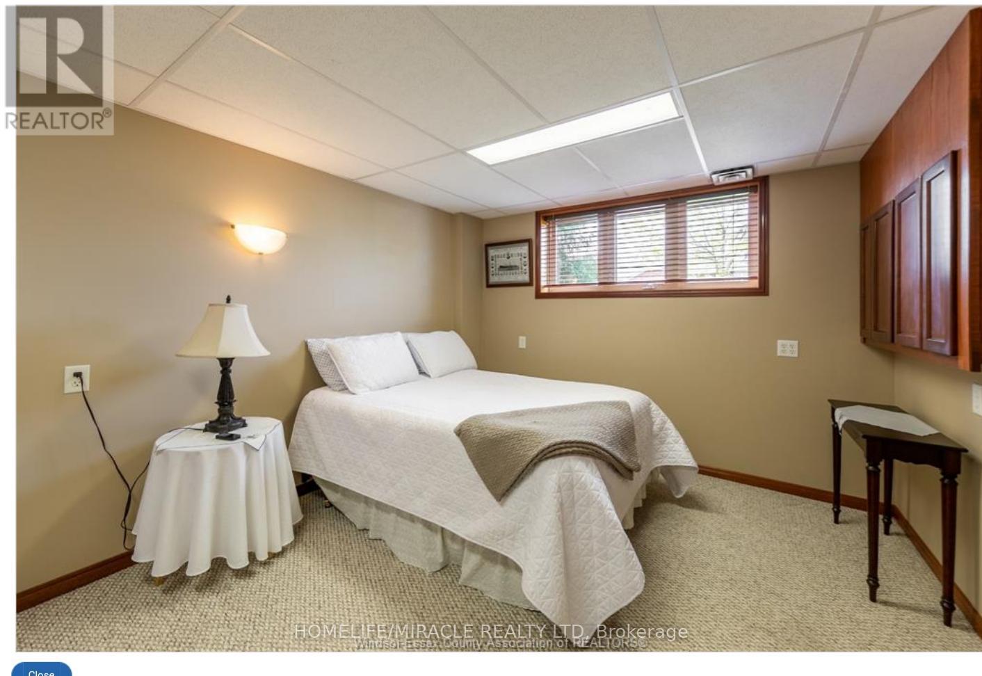 655 Alpenrose Court, Windsor, ON - Indoor Photo Showing Bedroom