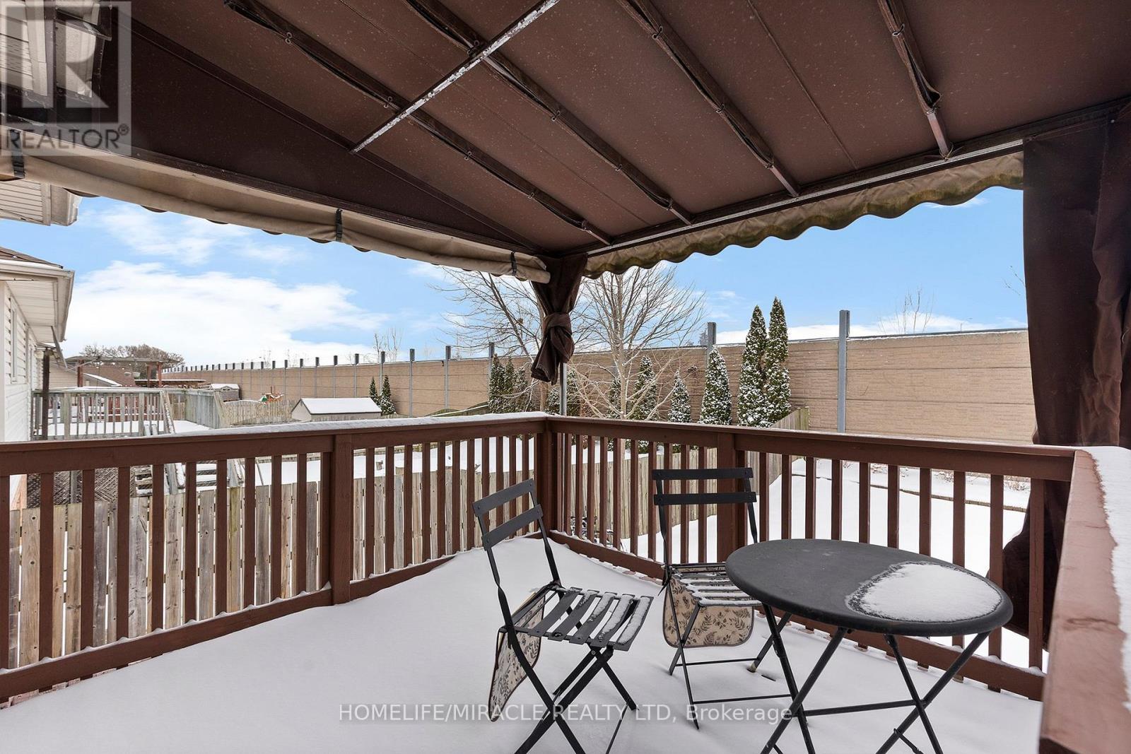 655 Alpenrose Court, Windsor, ON - Outdoor With Exterior