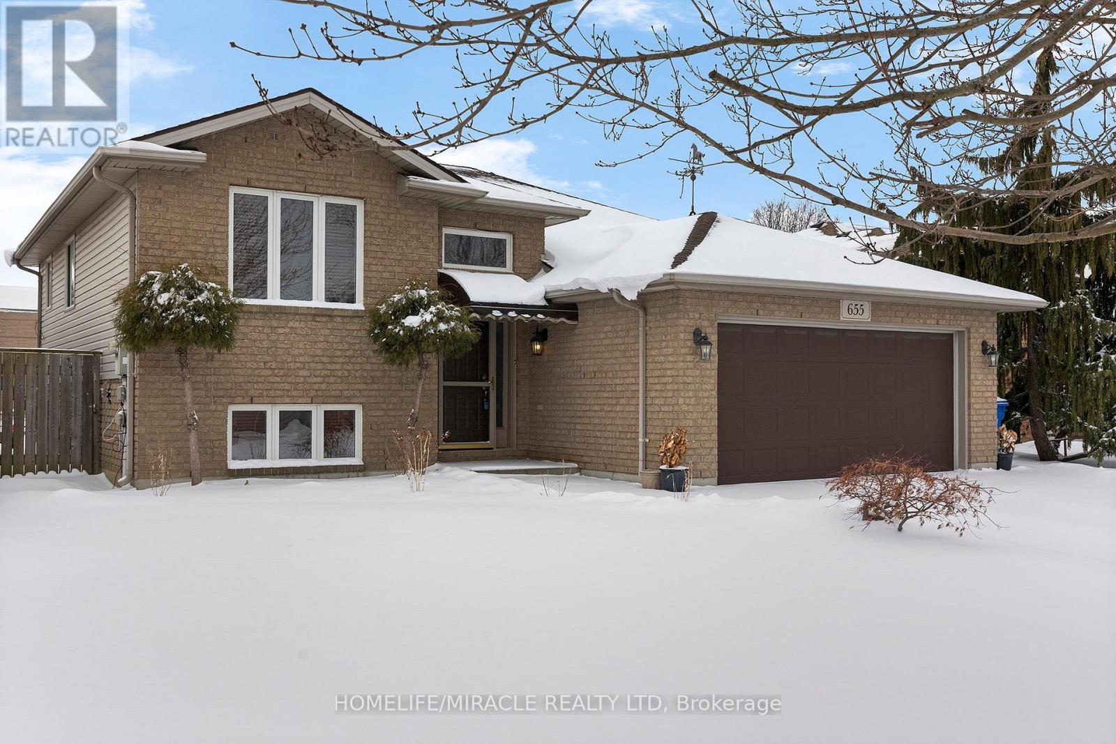 655 Alpenrose Court, Windsor, ON - Outdoor