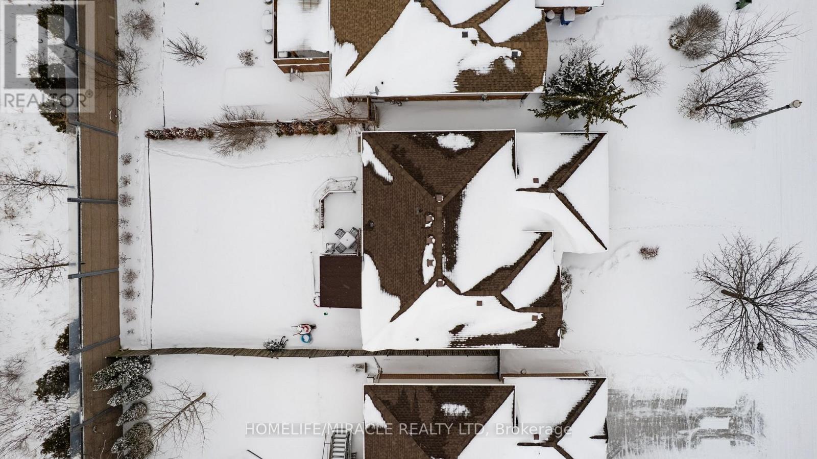 655 Alpenrose Court, Windsor, ON - Outdoor