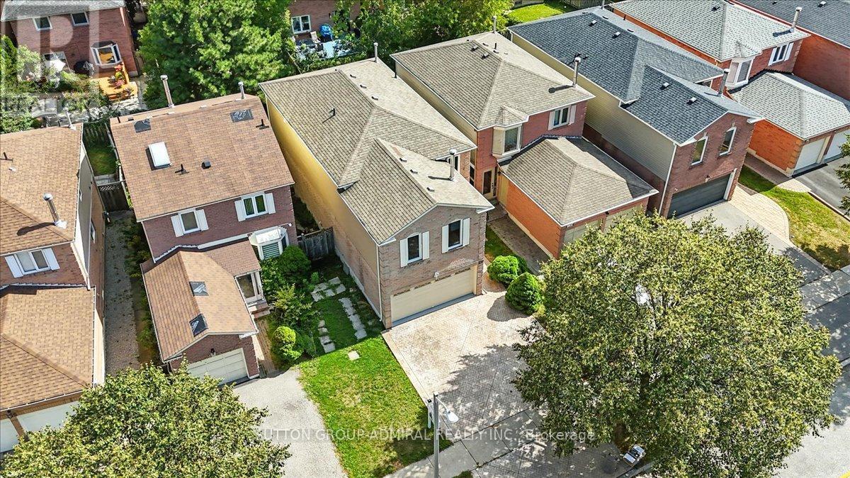 137 Chelwood Drive, Vaughan, ON - Outdoor