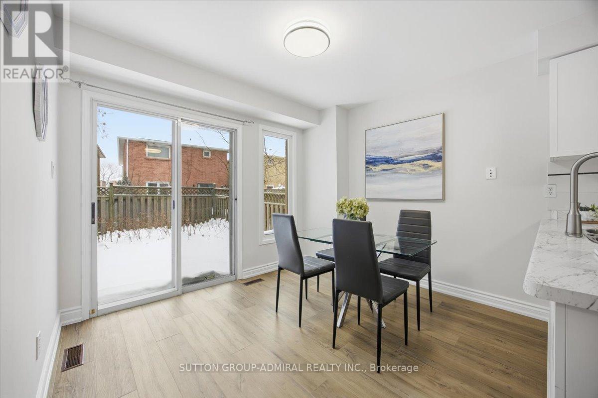 137 Chelwood Drive, Vaughan, ON - Indoor Photo Showing Dining Room