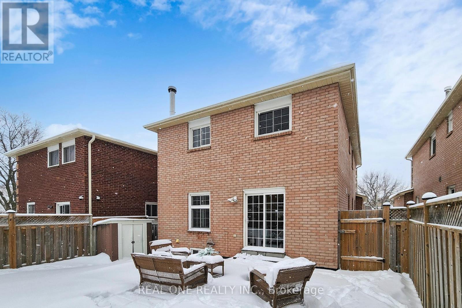 10 Squire Drive, Richmond Hill, ON - Outdoor With Exterior