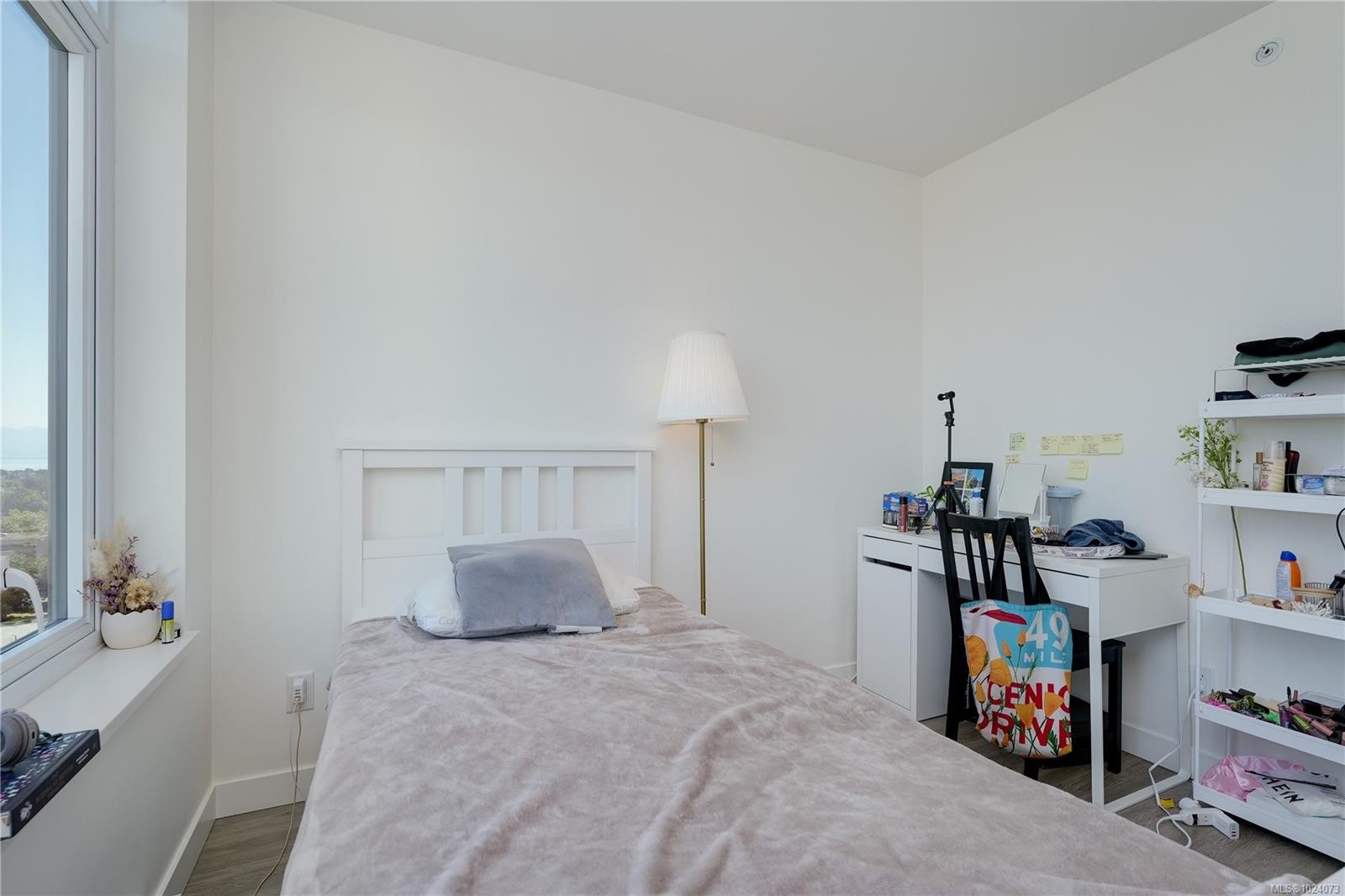 1702-845 Johnson St, Victoria, BC - Indoor Photo Showing Bedroom