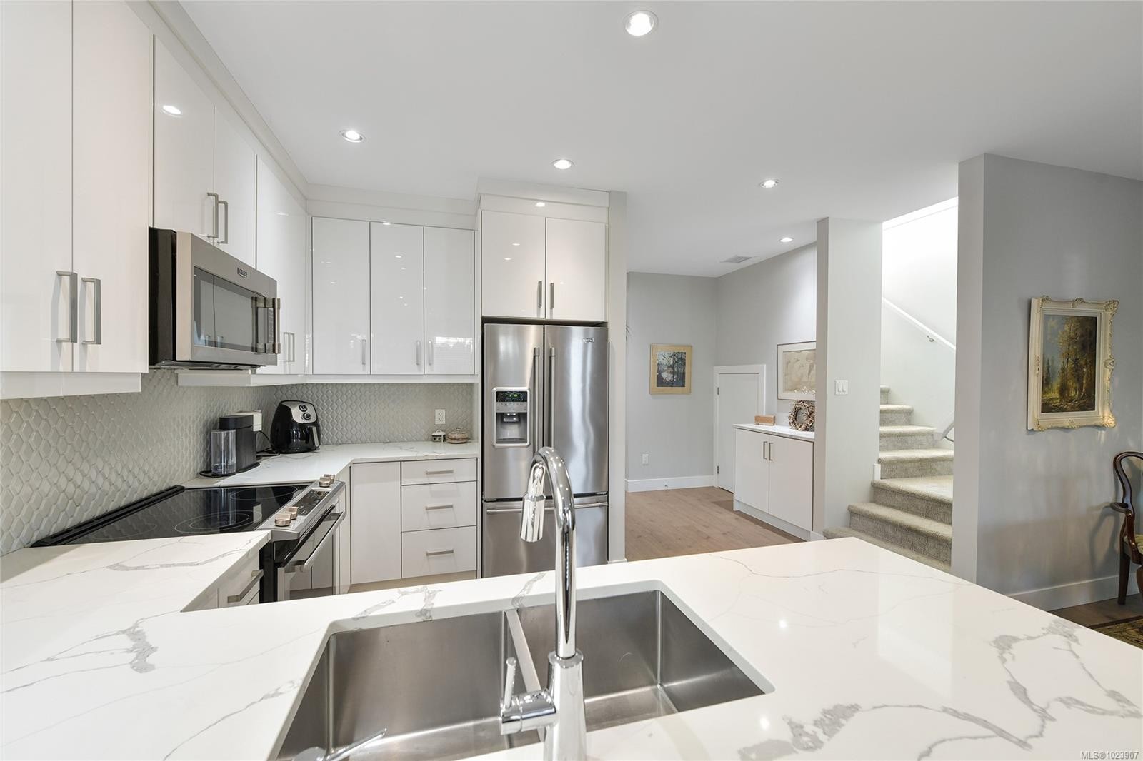 2447 Orchard Ave, Sidney, BC