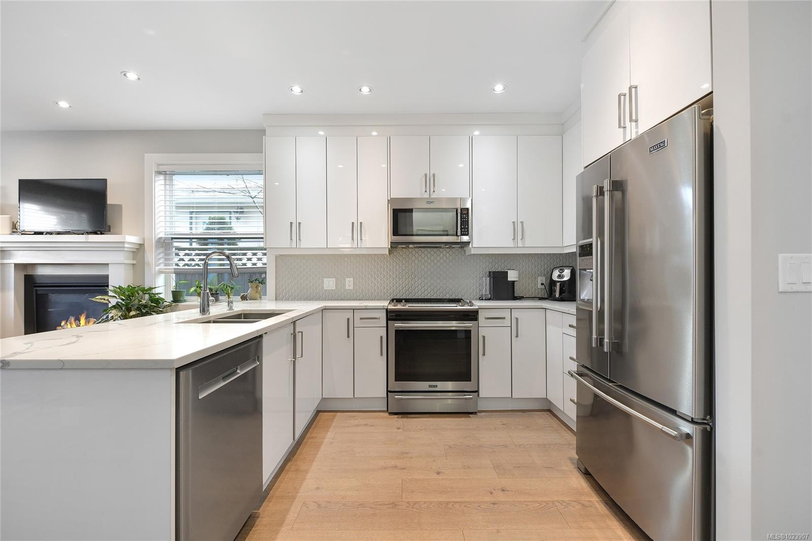 2447 Orchard Ave, Sidney, BC