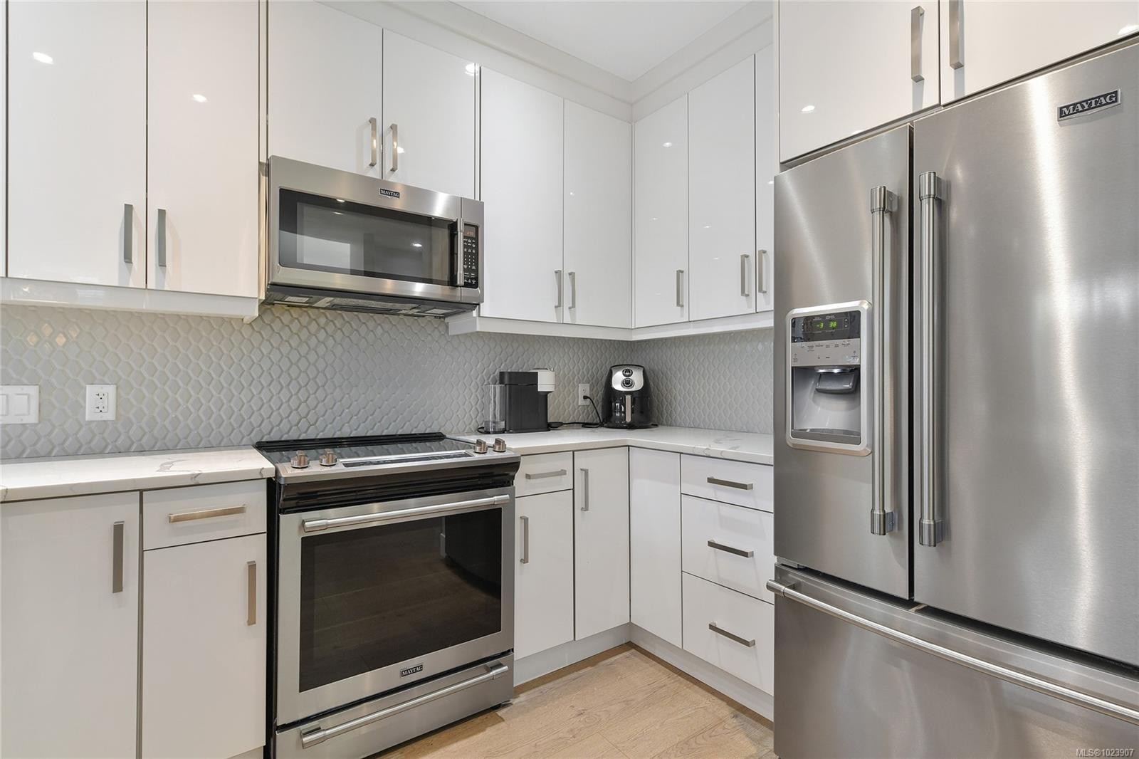 2447 Orchard Ave, Sidney, BC