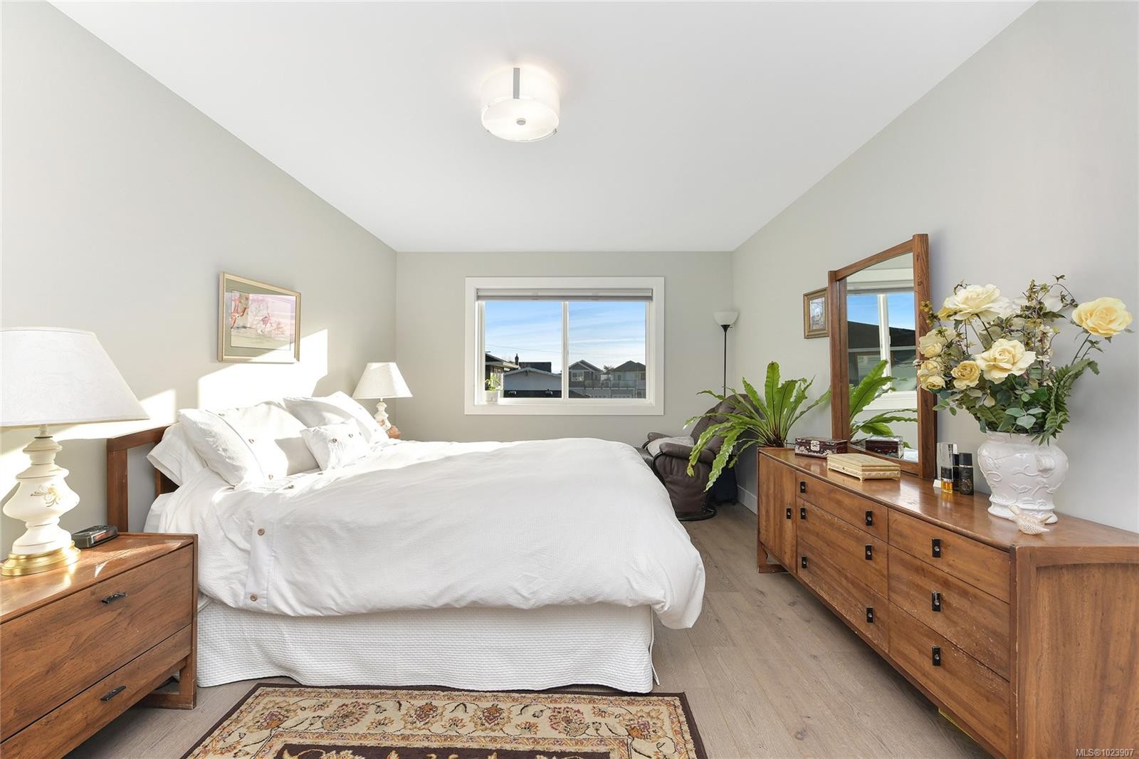 2447 Orchard Ave, Sidney, BC