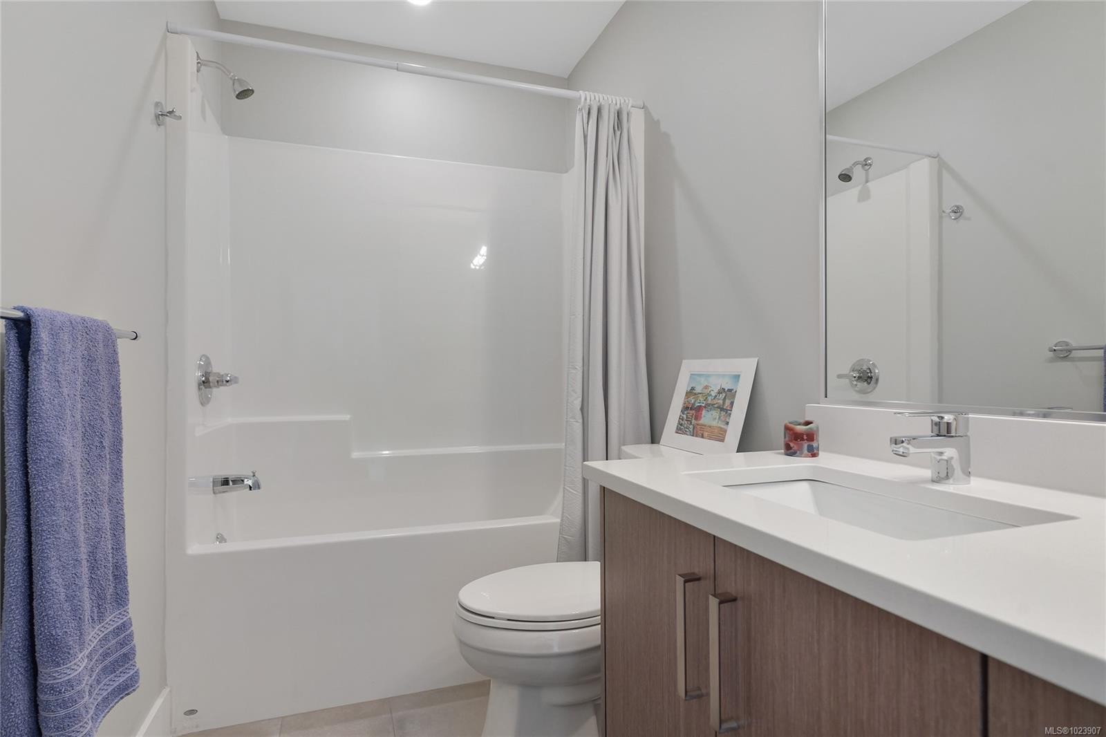 2447 Orchard Ave, Sidney, BC