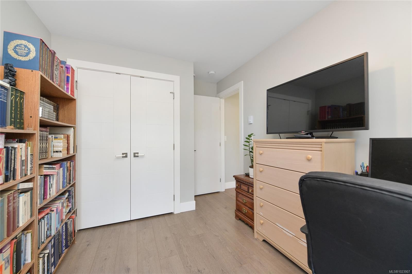 2447 Orchard Ave, Sidney, BC