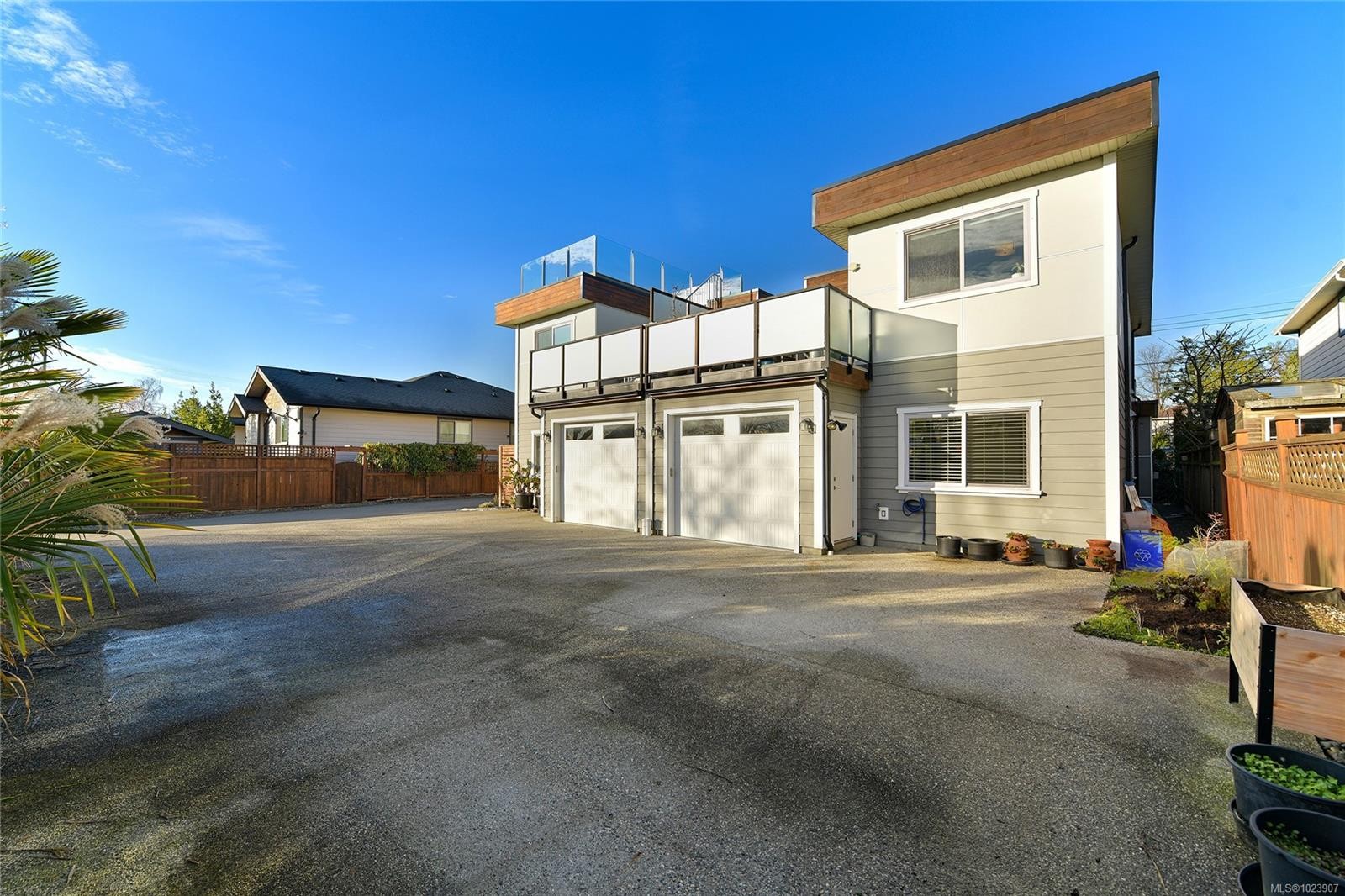 2447 Orchard Ave, Sidney, BC