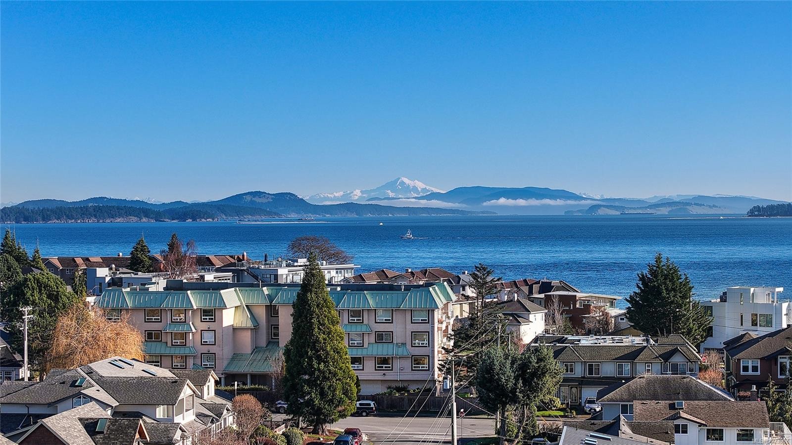 2447 Orchard Ave, Sidney, BC