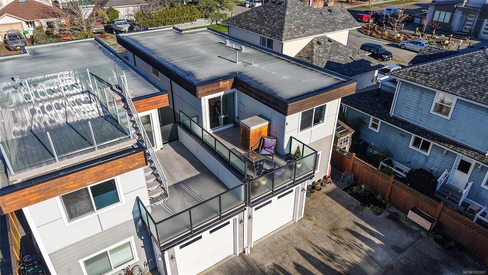 2447 Orchard Ave, Sidney, BC