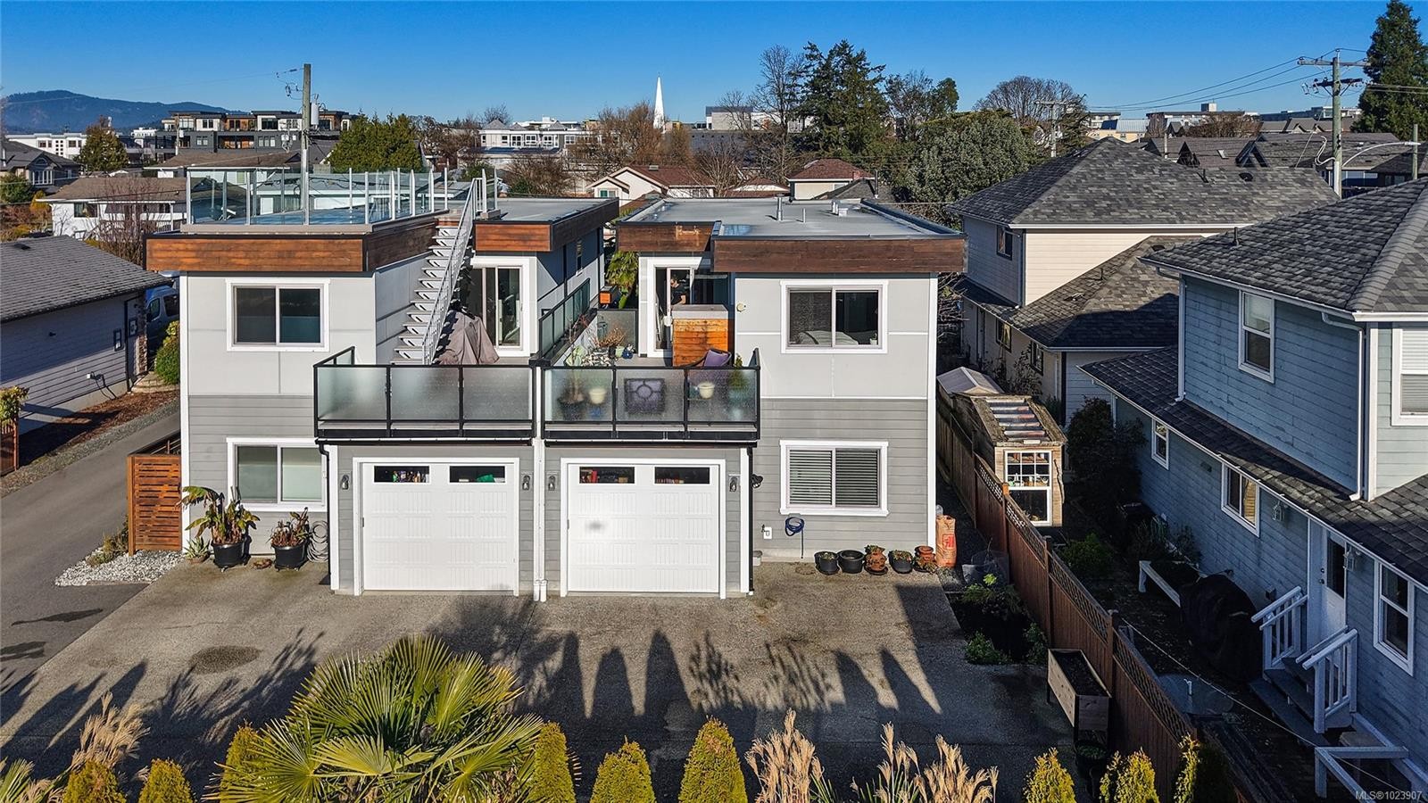 2447 Orchard Ave, Sidney, BC