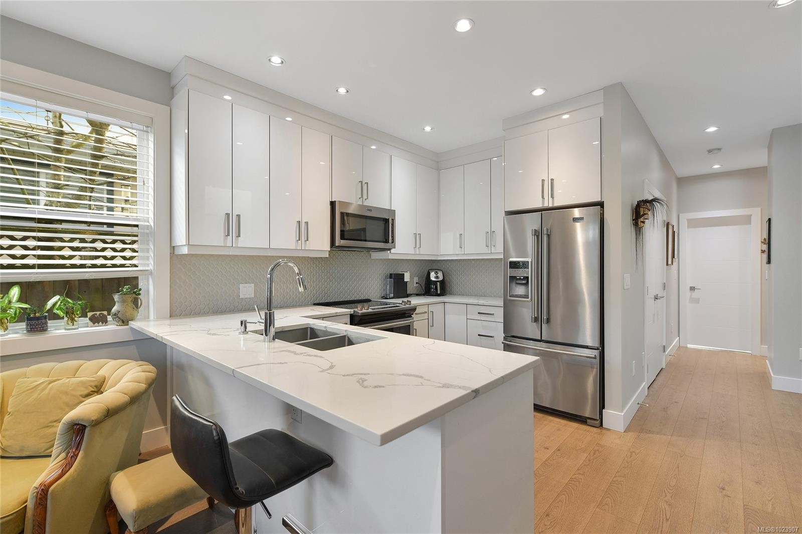 2447 Orchard Ave, Sidney, BC