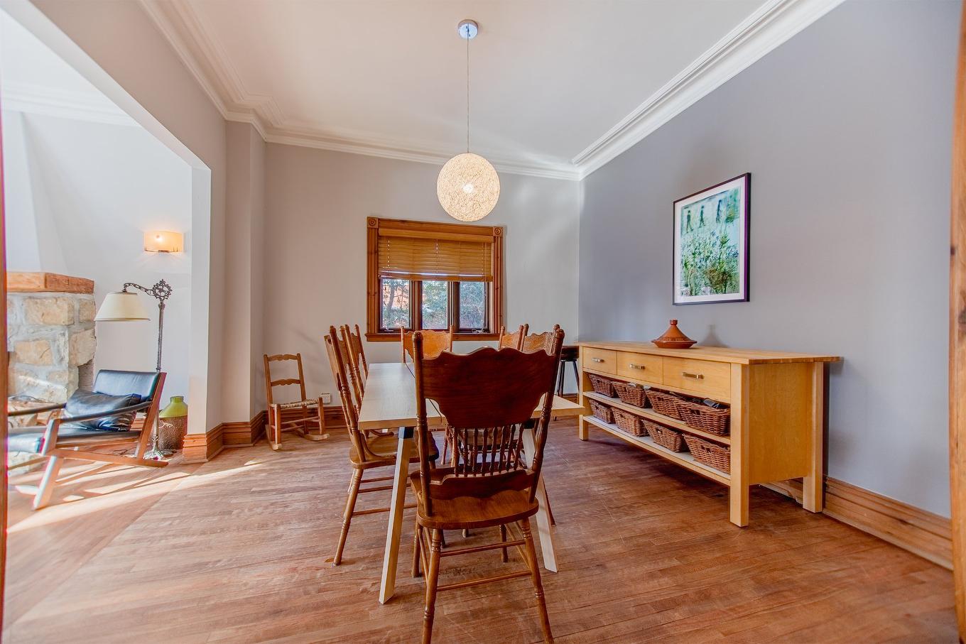 Salle à manger - 330 Av. Edison, Saint-Lambert, QC - Indoor Photo Showing Other Room