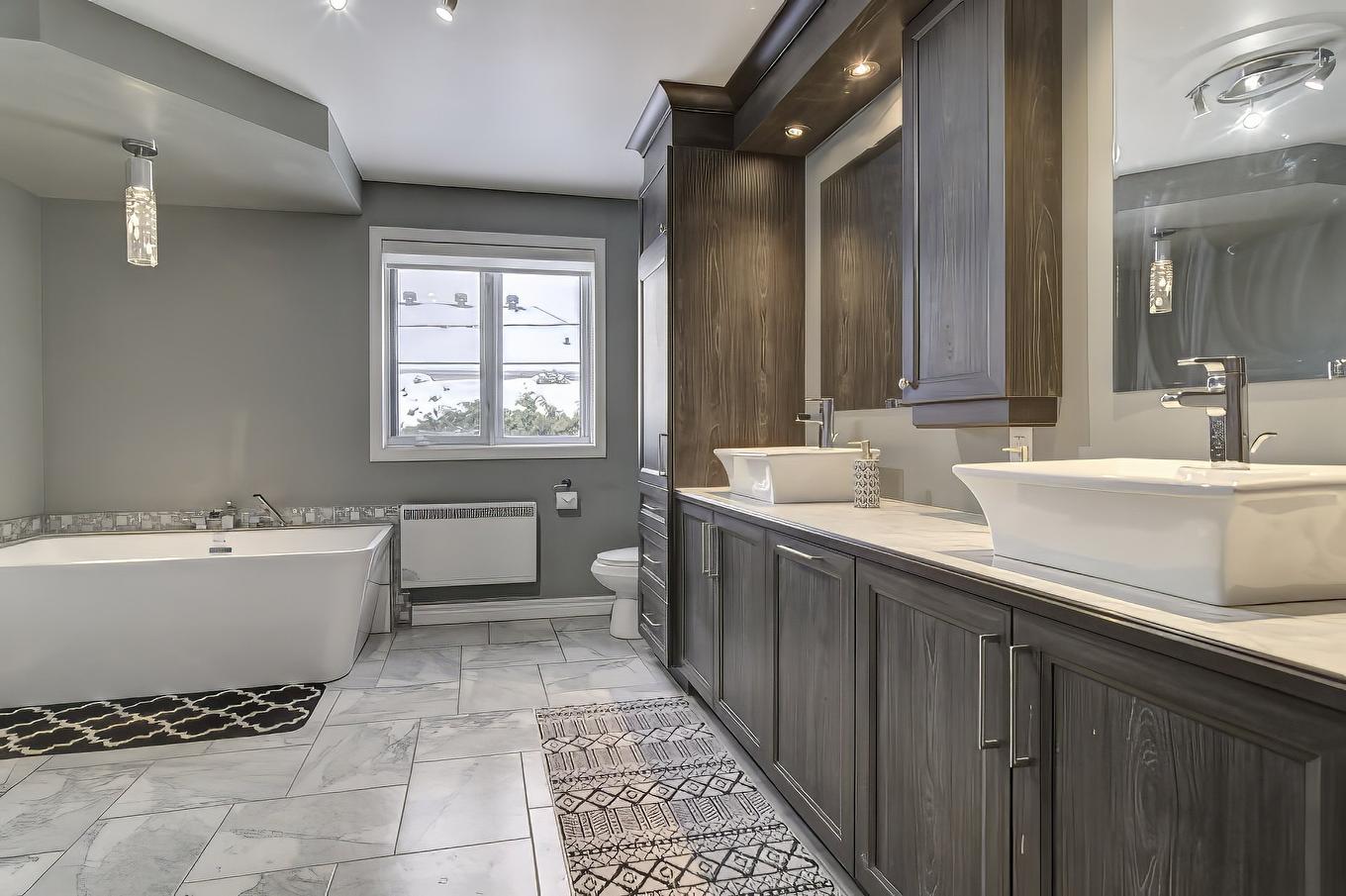 Chambre à coucher principale - 484 Rue De La Pommeraie, Rosemère, QC - Indoor Photo Showing Bathroom