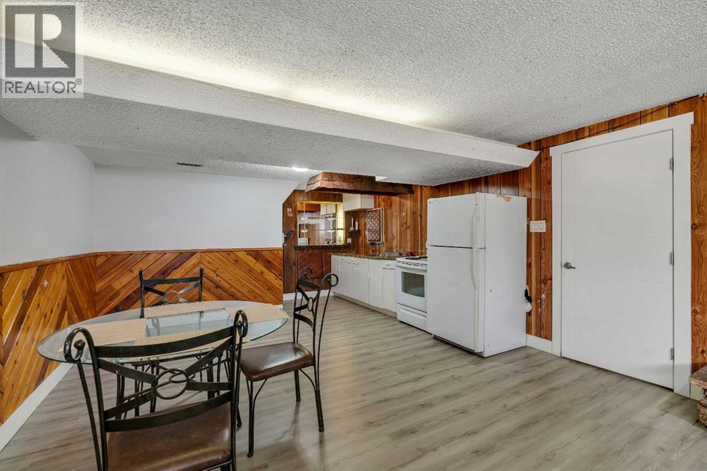 108 Whiteglen Crescent Ne, Calgary, AB - Indoor