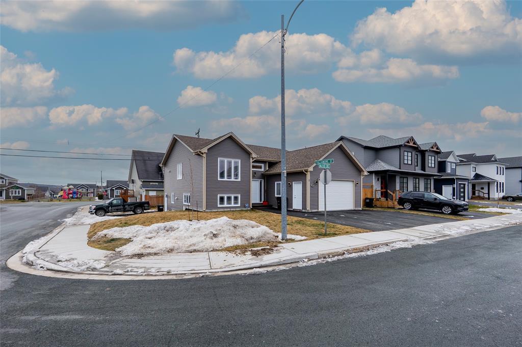 1 Ballylee Crescent, St. John'S, NL