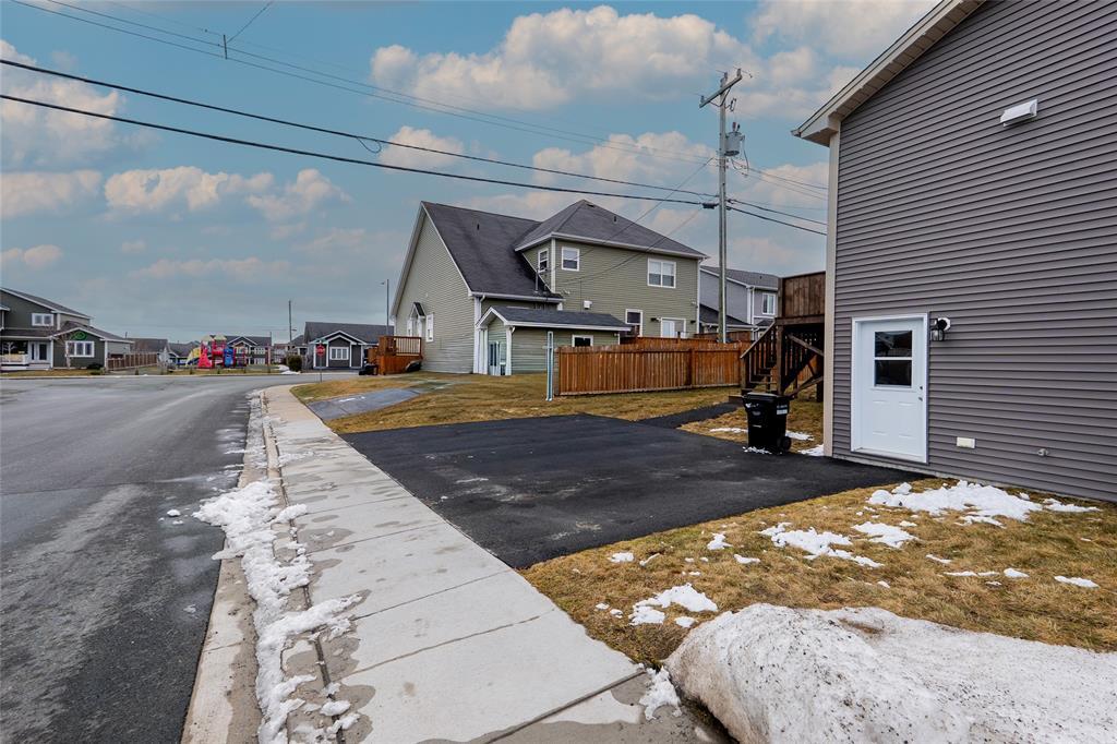 1 Ballylee Crescent, St. John'S, NL