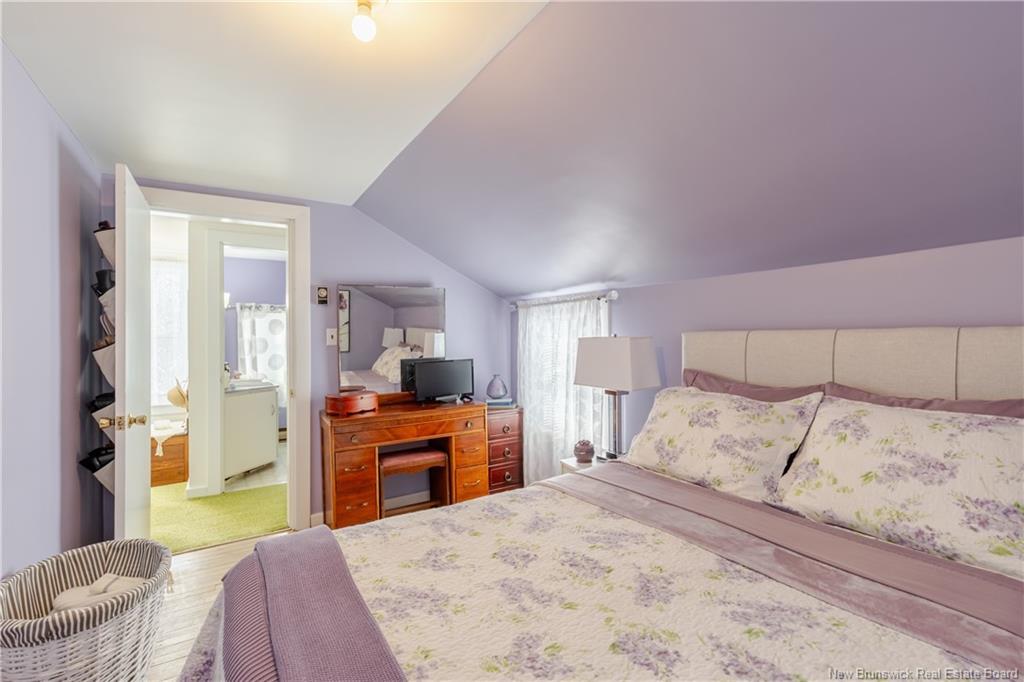 63 Lake Ave, Mcadam, NB