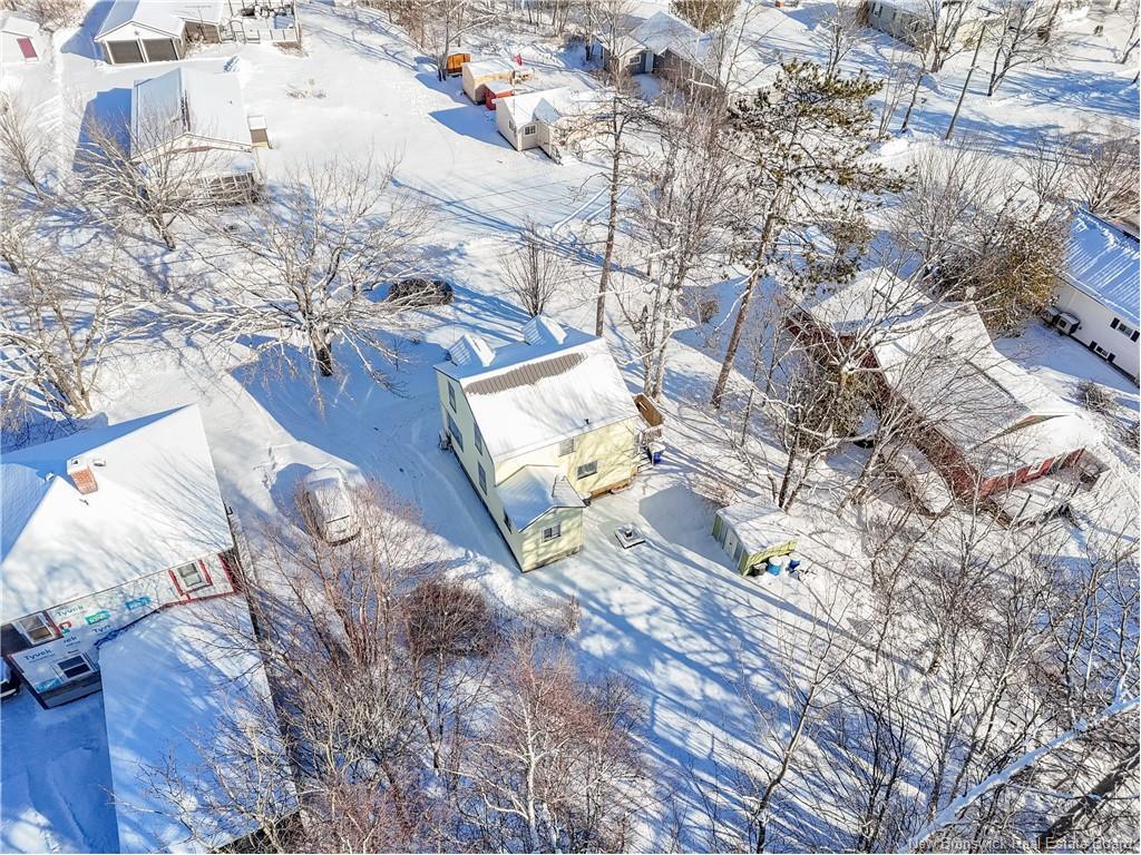 63 Lake Ave, Mcadam, NB