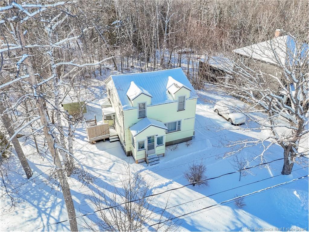 63 Lake Ave, Mcadam, NB