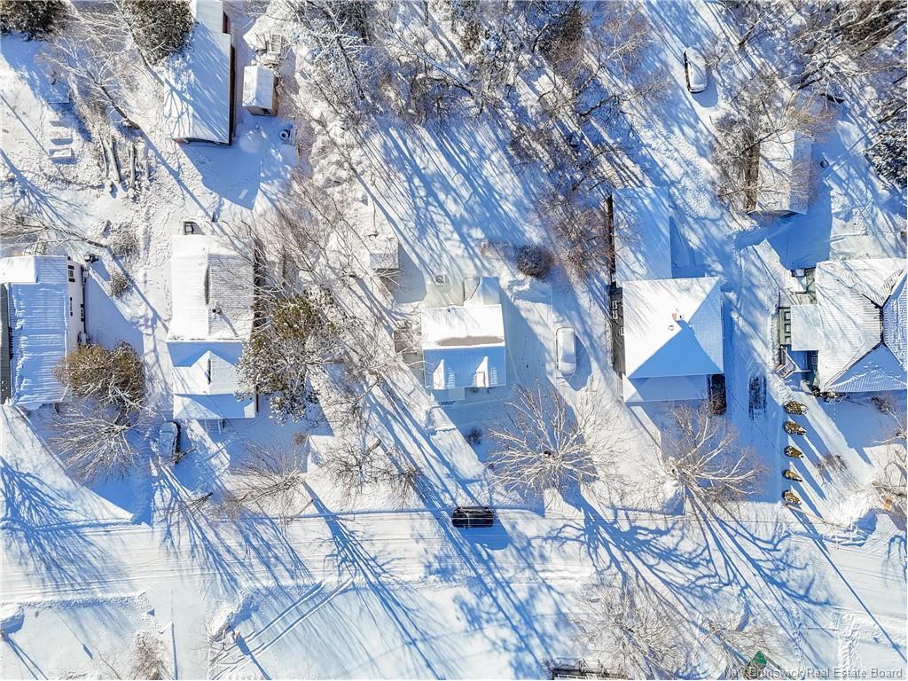 63 Lake Ave, Mcadam, NB