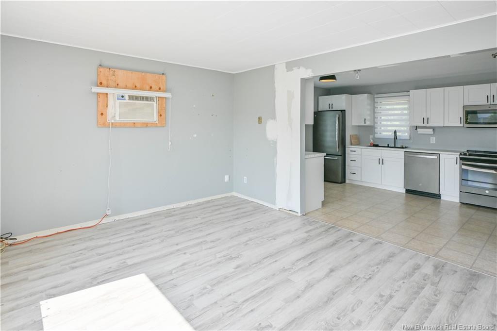 1651 Chatillon St, Maisonnette, NB