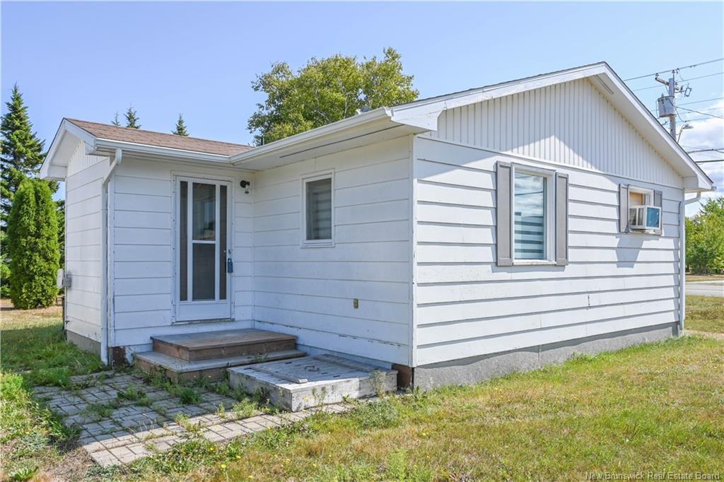 1651 Chatillon St, Maisonnette, NB