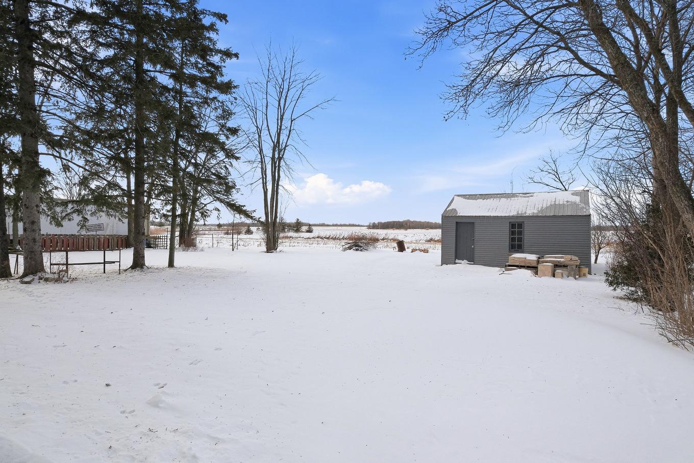 Cour - 309 Ch. Du Richelieu, Saint-Basile-Le-Grand, QC - Outdoor